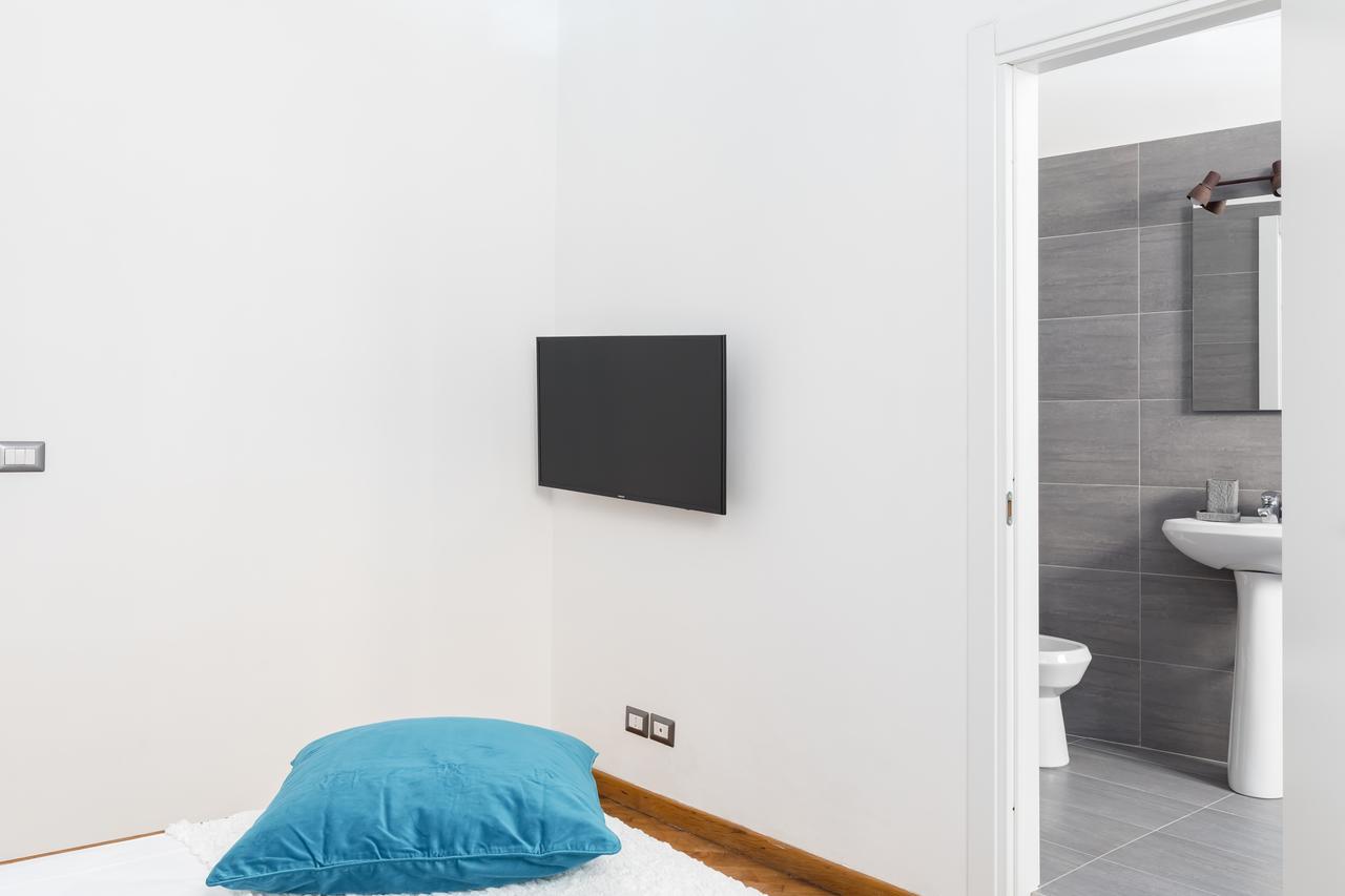 A World Aparts - 32 Calabria Rome Luaran gambar